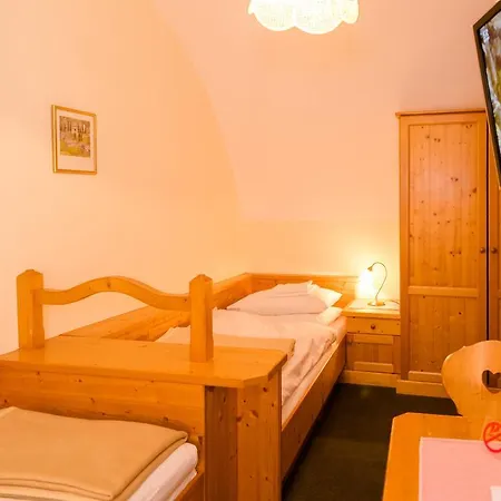 Grillitsch Roesslwirt Pensión 3*