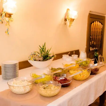 Grillitsch Roesslwirt Pensión 3*